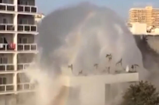 Oaspetii cazati la o statiune spaniola au trait surpriza vietii lor. Ce s-a intamplat dupa ce s-a spart o conducta VIDEO