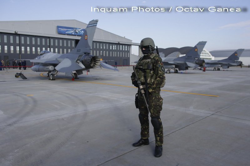F-16 Fighting Falcon