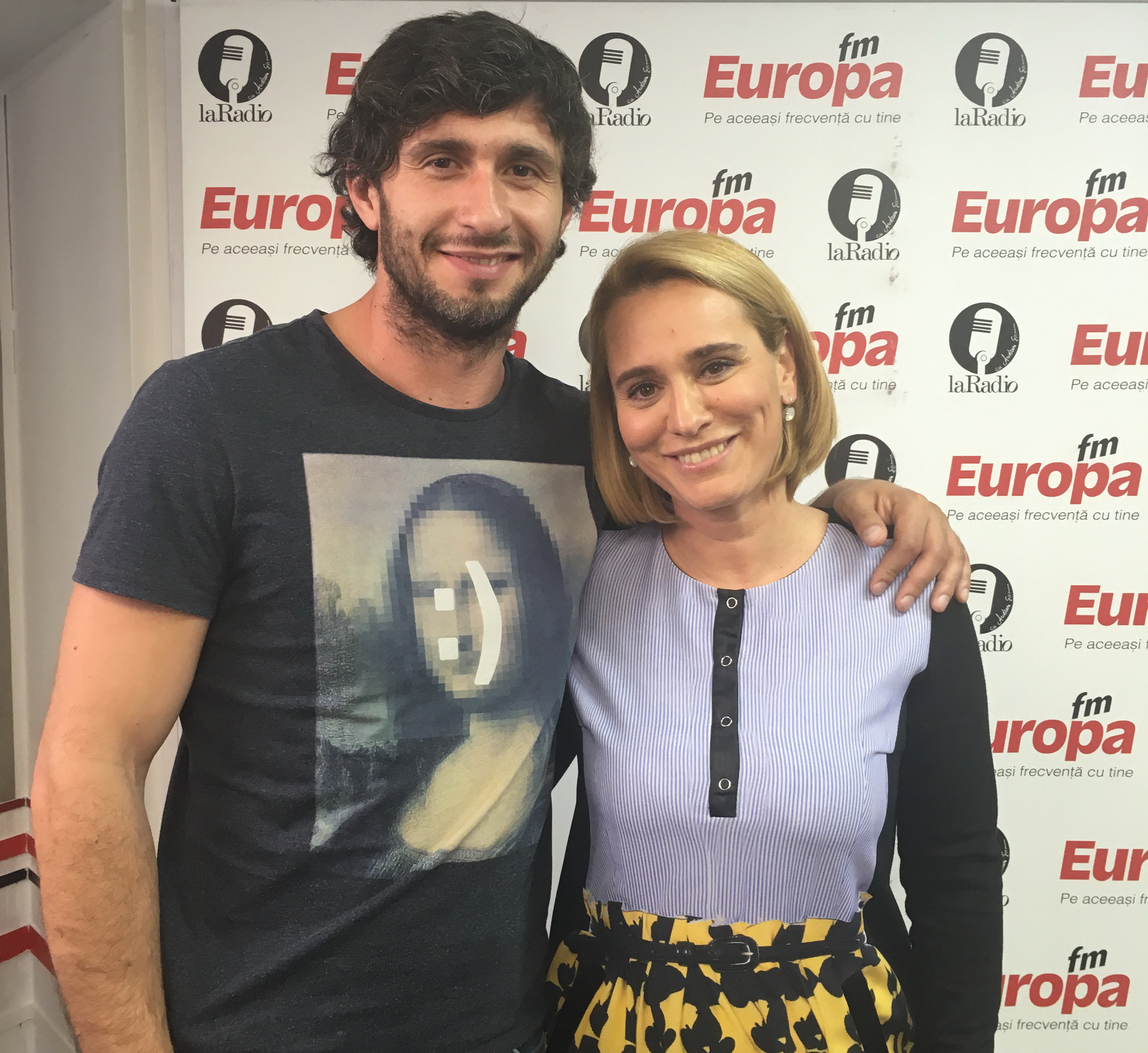 Dragos Bucur si Andreea Esca va invita la povesti pentru oameni mari, sambata, de la ora 12:00