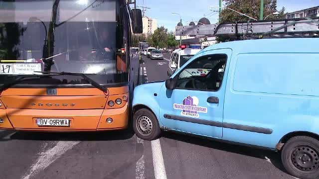 Circulatie blocata vineri in Brasov si Ploiesti din cauza unor accidente rutiere. Ce s-a intamplat