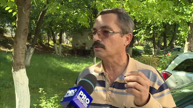 Birocratia ii lasa pe bolnavi fara tratamentele care le pot salva viata. "De 31 de ani cotizez la CNAS, pentru ce?"