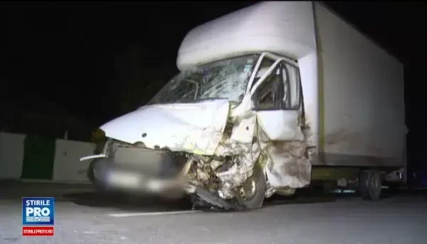 Un mort si un ranit, dupa un accident provocat de un cal lasat nesupravegheat. Proprietarul, acuzat de ucidere din culpa