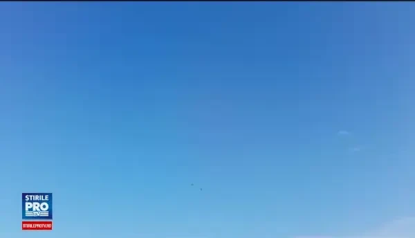 Primele 6 avioane F-16 au intrat in dotarea Armatei. Zbor demonstrativ in fata premierului Ciolos si a ministrului Motoc