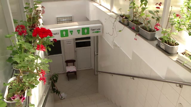 Cum arata cea mai curata toaleta publica din Romania. "Doctorii din spital pot opera acolo"