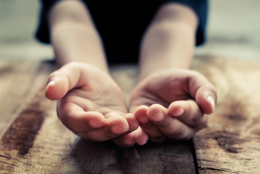 Dieta socanta aleasa de o mama vegana pentru fiul ei de numai 11 luni. In ce stare a ajuns copilul la spital