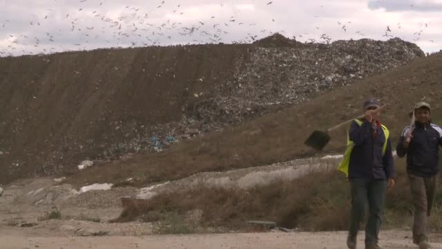 Persoanele care stau in apropierea gropilor de gunoi, in pericol. Gazul care poate provoca decesul a depasit limita admisa
