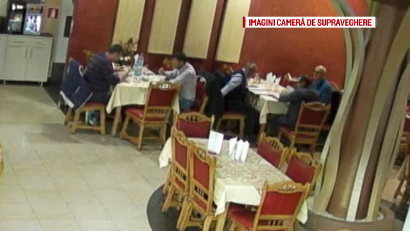 Jefuit de 4.000 de lei in timp ce lua masa la restaurant. Totul a fost filmat, dar politia nu i-a prins pe hoti
