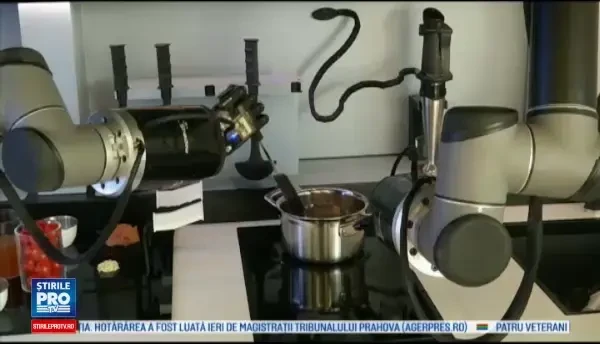 Masterchef-ul personal a fost prezentat la Londra. Cat de bine stie sa imite robotul tehnicile unui bucatar cu experienta