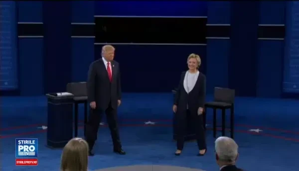 Reactii dupa a doua dezbatere dintre Clinton si Trump. Ce a spus un expert in limbajul trupului despre cei doi