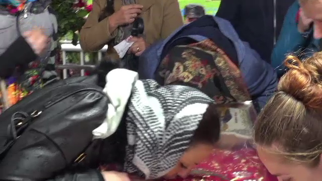 40.000 de persoane s-au inchinat la moastele Sfintei Parascheva. "Am simtit din tot sufletul un fior"