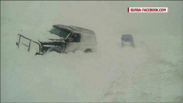 Stratul de zapada a ajuns la 30 de centimetri in Pasul Prislop. Transfagarasan a fost inchis