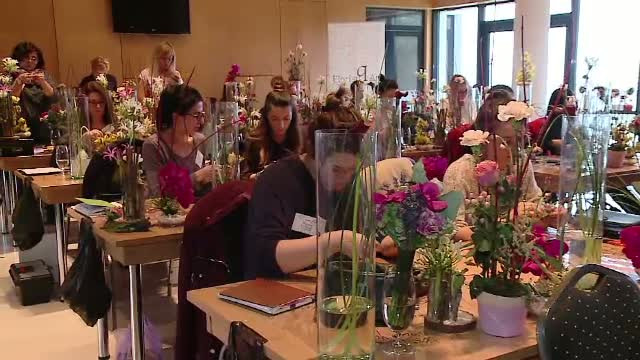 Meseria de designer floral, o afacere tot mai infloritoare in Romania. Cat trebuie sa investiti pentru a avea succes