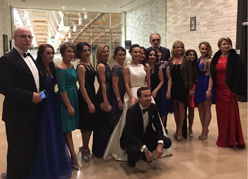 Fosta gimnasta Andreea Raducan s-a casatorit religios. Nadia Comaneci si Ion Tiriac, printre invitatii importanti de la nunta