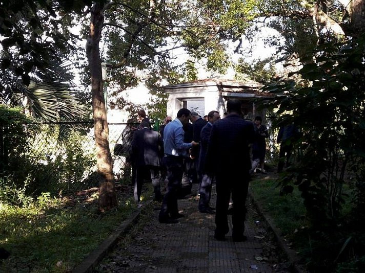 Un barbat s-a aruncat in aer in sediul televiziunii de stat din Georgia. "Este clar ca a fost o bomba"