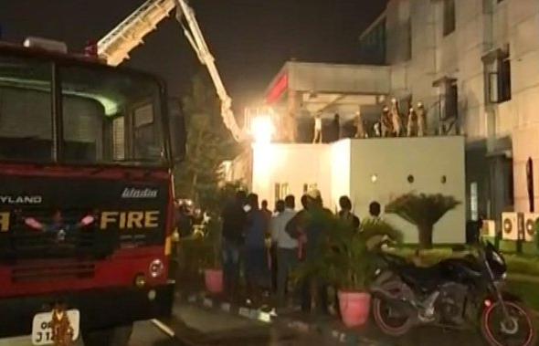 Cel putin 19 morti in urma unui incendiu la un spital din India. "Bilantul ar putea sa creasca". FOTO