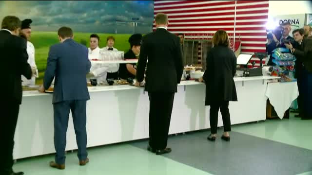 Klaus Iohannis la cantina