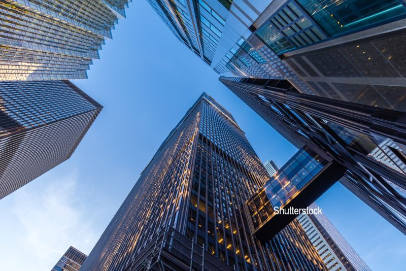 O fetita de 12 ani s-a urcat la etajul 17 al unei cladiri ca sa isi faca un selfie. Ce s-a intamplat apoi