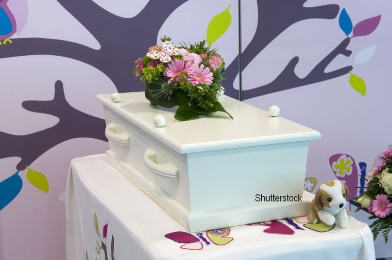 Gestul emotionant facut de sute de britanici pentru un bebelus nascut mort. "A atins inimile tuturor"