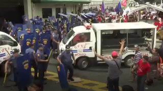 Scene tulburatoare in Filipine. Politia a intrat cu o duba in protestatarii nemultumiti de prezenta trupelor americane