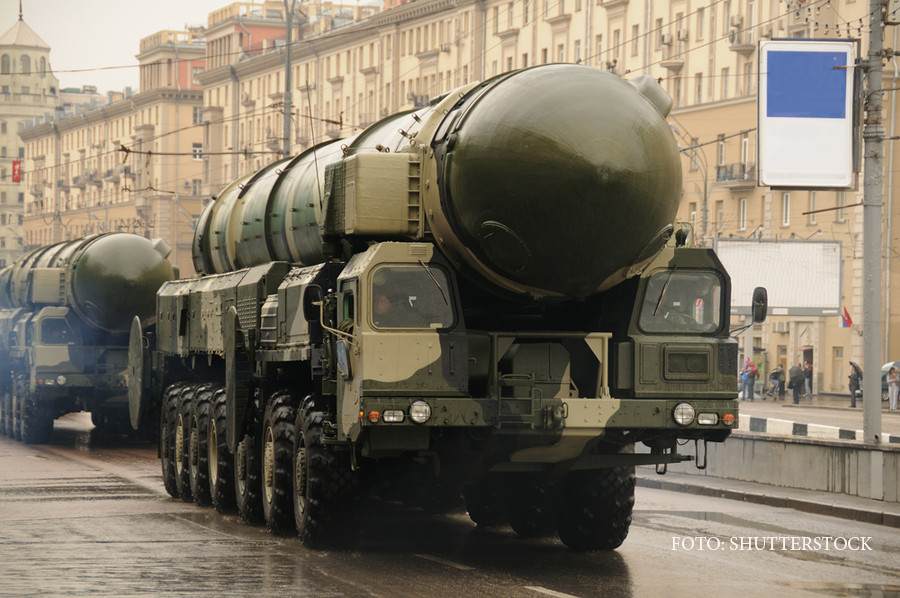 Rusia a oprit cooperarea cu SUA in domeniul armelor cu plutoniu. Acordul se reia doar daca scutul de la Deveselu e desfiintat