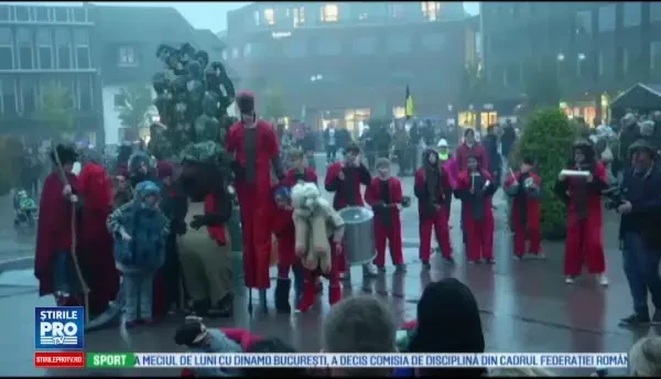 Cel mai mare festival al trolilor din intreaga lume are loc intr-un orasel din Danemarca. Paradele organizate in localitate