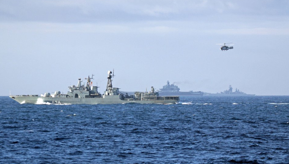 Cel mai avansat distrugator din lume, pe urmele navelor lui Putin in Canalul Manecii. Cum i-au ironizat rusii pe britanici