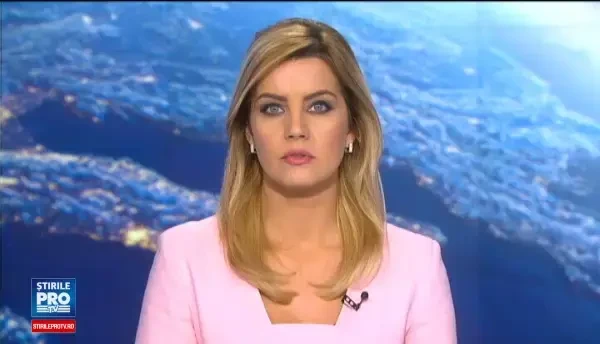 Panica pe Autostrada Soarelui dupa ce un autoturism a luat foc in mers. Soferul si sotia au reusit sa iasa la timp din masina