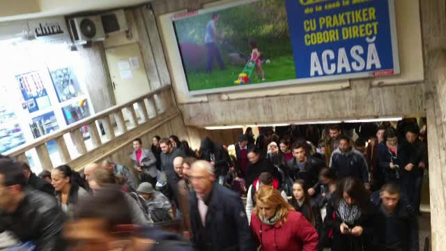 Calatorii, extrem de nemultumiti dupa alarma falsa de la metrou: "Nu ne spune nimeni absolut nimic"