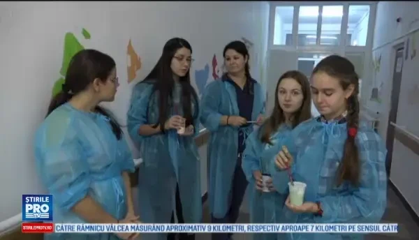 Un desen pe un perete alb poate alunga suferinta unui copil. La spitalul din Blaj, sectia de pediatrie a prins viata