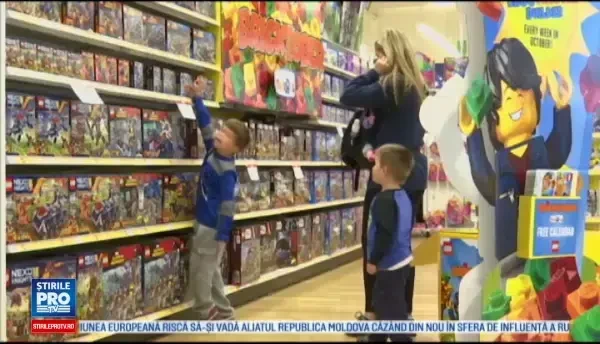 Papusile nu vor mai avea doar ochii albastri, buzele roz si parul blond. Ce schimbari importante se fac la jucariile din SUA