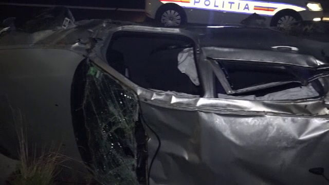 Accident grav pe A1, produs de un tanar de 18 ani care conducea cu 160km/ora. Fata cu care se afla in masina a murit pe loc