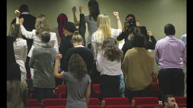 ONU provoaca furia femeilor, dupa ce a numit-o pe Femeia Fantastica "ambasador onorific" al lor. "Vrem pe cineva real!"