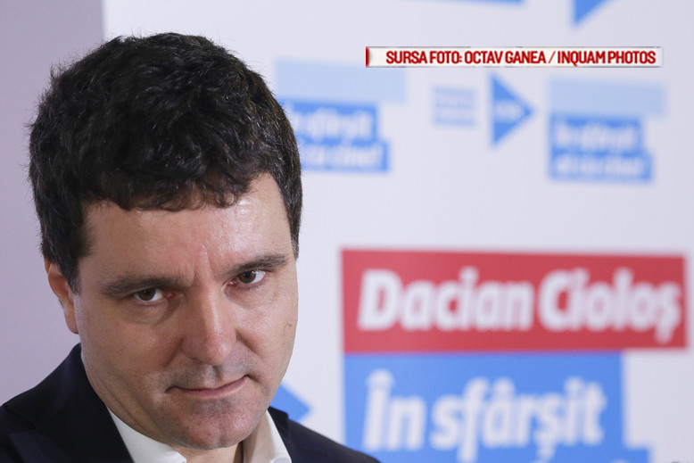 Partidele au probleme cu candidatii pentru parlamentare, imputinati de DNA. PNL si USR se bat pe ministrii Guvernului Ciolos