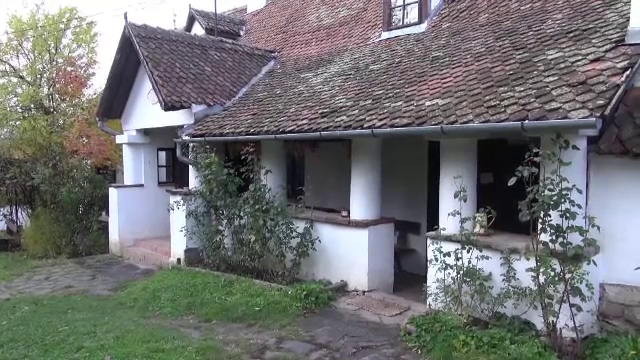 Casele din Transilvania, preferatele printului Charles, se deschid si turistilor. Cat costa o noapte in resedinta printului