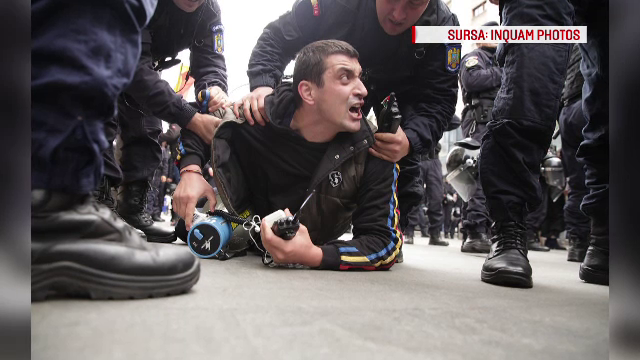 Jandarmii care ar fi intrat in conflict cu unionistii, la mitingul de sambata, cercetati de MAI. "Cercetam imaginile"