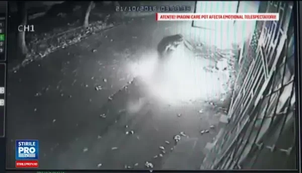 Barbatul care a incendiat doi oameni ai strazii, in Galati, este inca liber. Ce suspecteaza anchetatorii