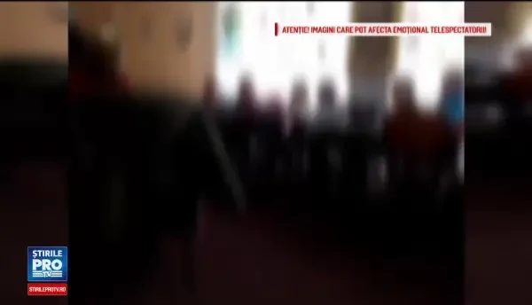 Educatoarea din Vrancea care a batut mai multi copii, suspendata provizoriu. Au aparut si parinti care o sustin puternic