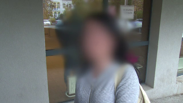 Elevul injunghiat in gat de un coleg e in stare extrem de grava. Dialogul dintre cei doi inainte sa fie taiat cu briceagul