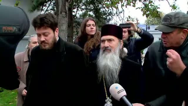 IPS Teodosie, luat la rost de un preot la sediul Politiei din Constanta. "Esti platit de la stat cu 76 de milioane pe luna"