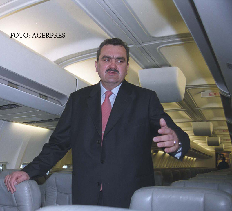 Vizita de analiza efectuata de ministrul Lucrarilor Publice, Transporturilor si Locuintei, Miron Mitrea, la Compania Nationala de Transporturi Aeriene Romane- TAROM.