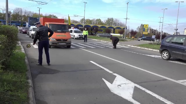 Accidente trase la indigo, in Baia Mare. Doua adolescente lovite pe "zebra" de soferi grabiti, la distanta de doua ore