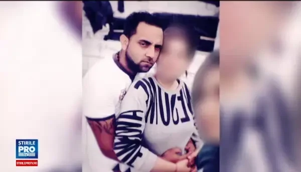 Tanar de 28 de ani, gasit fara viata in dormitor de propria sotie. Vecinii sunt convinsi ca barbatul a fost ucis