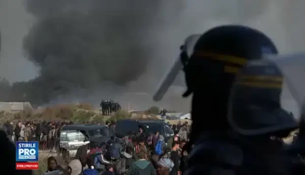 Franta: Este sfarsitul Junglei din Calais, misiunea noastra s-a incheiat. Reportajul BBC contrazice declaratia francezilor