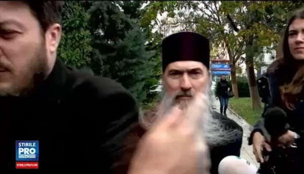Scandal la sediul Inspectoratului de politie Constanta. Un fost preot catre IPS Teodosie: Trebuie sa raspunzi, ai inteles?