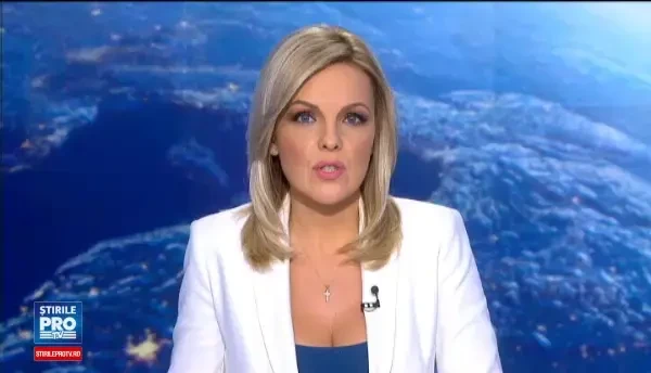 Traversa strada regulamentar, dar a fost lovita de un autotorism care circula cu viteza. In ce stare se afla fata de 16 ani