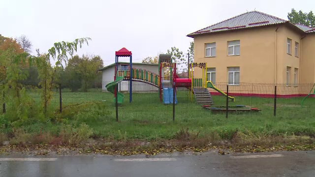 Un asistent maternal din Dambovita ar fi abuzat sexual doua minore. Desenele victimelor l-au dat de gol pe agresor