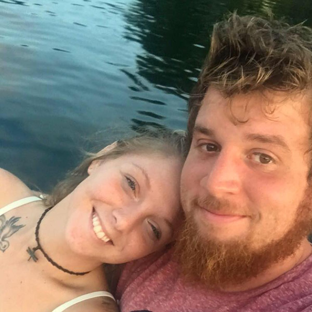 Parea sa aiba viata perfecta in pozele de pe Facebook, dar a ajuns la spital cu limba smulsa de iubitul ei. Cum arata tanara