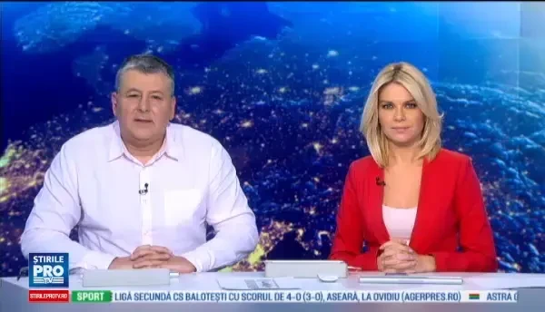 Un pinguin de la un parc acvatic din Orlando a cucerit publicul cu un costum special