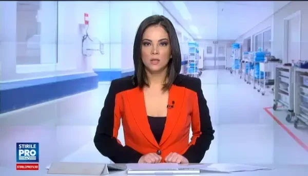 O fetita de sase ani a fost ranita grav, dupa ce i-au cazut bucati dintr-un tavan in cap. Se afla la o zi de nastere