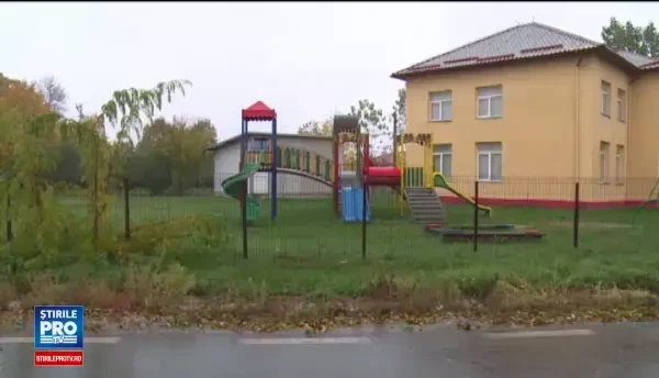 Asistent maternal din Dambovita, acuzat ca a abuzat sexual o fetita de 4 ani. Victima le-a povestit totul parintilor adoptivi